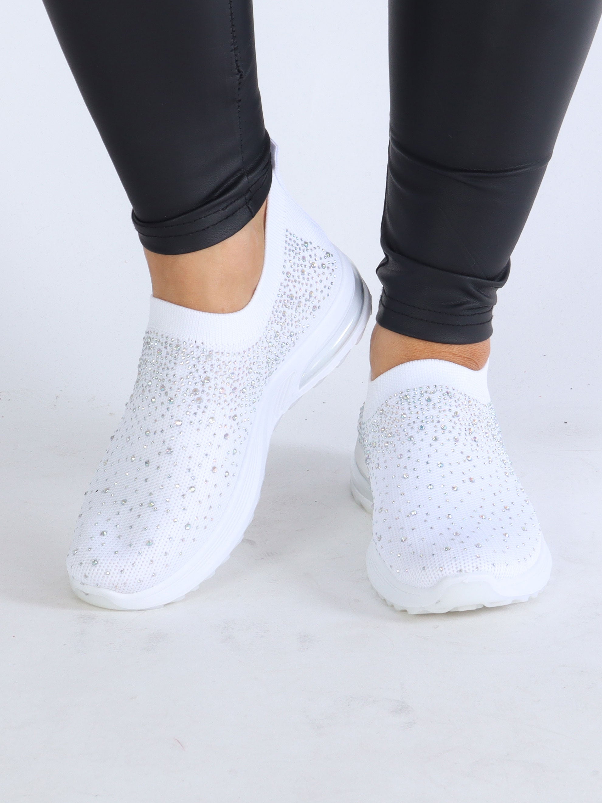 Petrina - Svarta strumpskor med imiterad strumpa